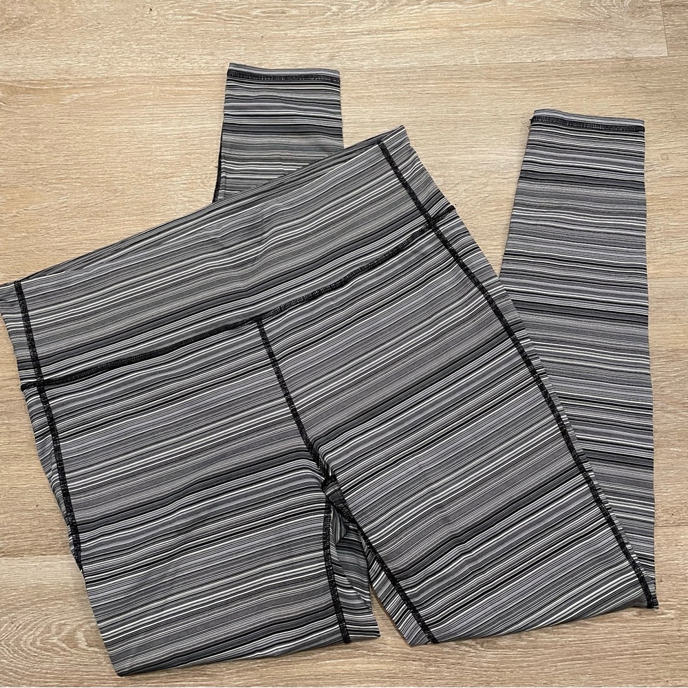 Athleta Leggings - Picture 2 of 5